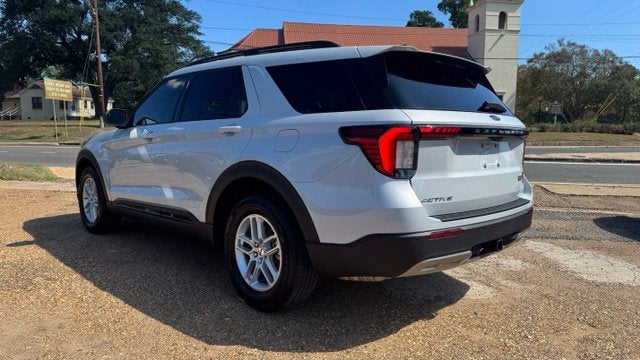 2026 Ford Explorer Active w/100A Pkg