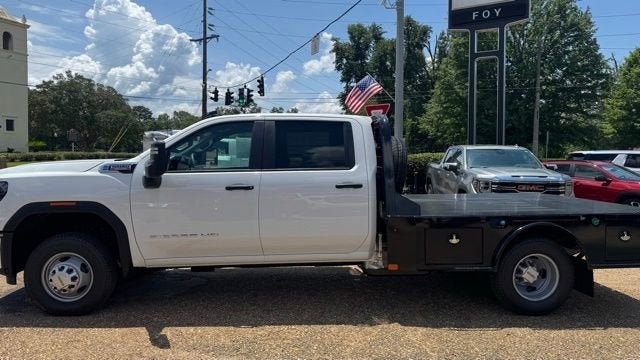 2026 GMC Sierra 3500 HD Chassis Cab Pro
