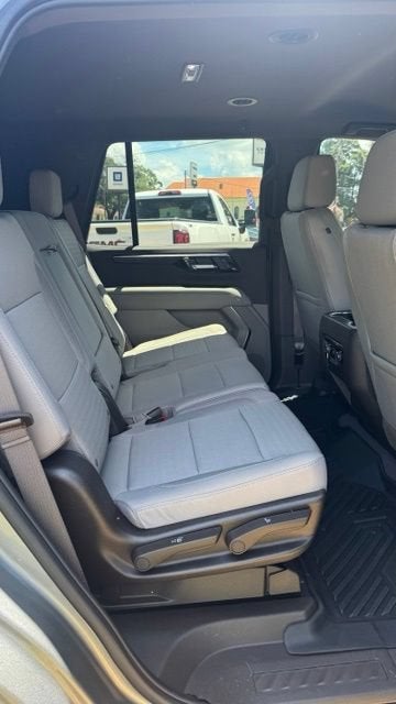 2025 Chevrolet Tahoe LS