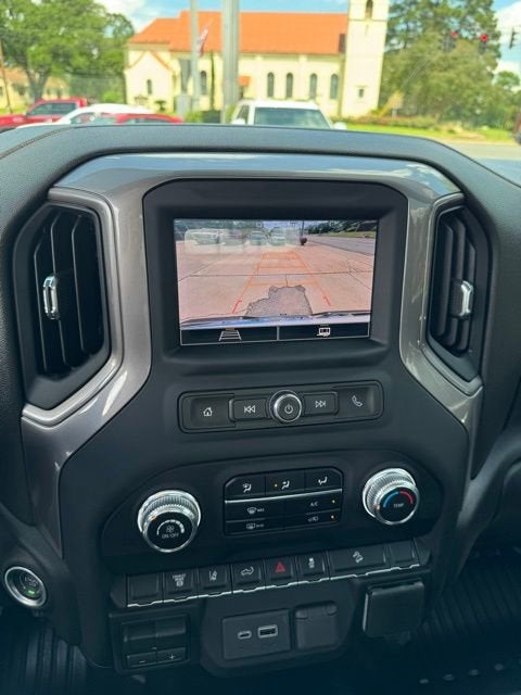 2024 GMC Sierra 2500 HD Pro