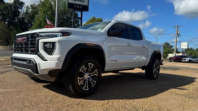 2024 GMC Canyon AT4