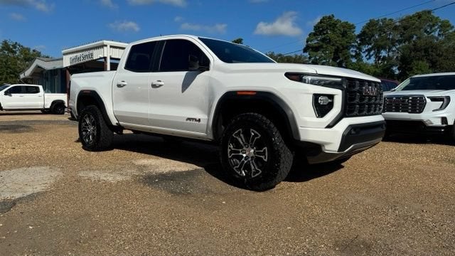 2024 GMC Canyon AT4
