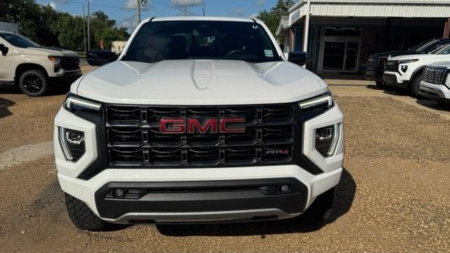 2024 GMC Canyon AT4