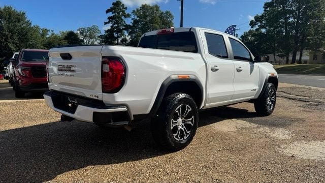 2024 GMC Canyon AT4