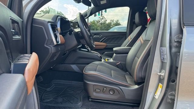 2024 GMC Canyon AT4
