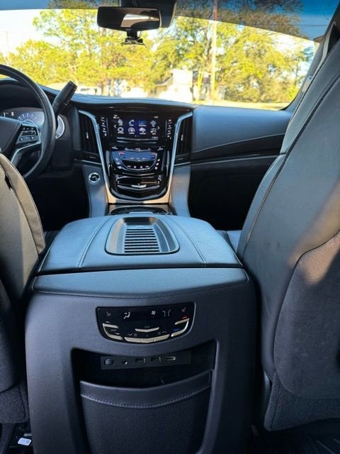 2020 Cadillac Escalade Platinum